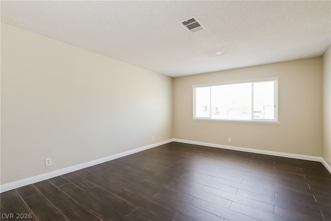 422 Chateau Drive — photo 5