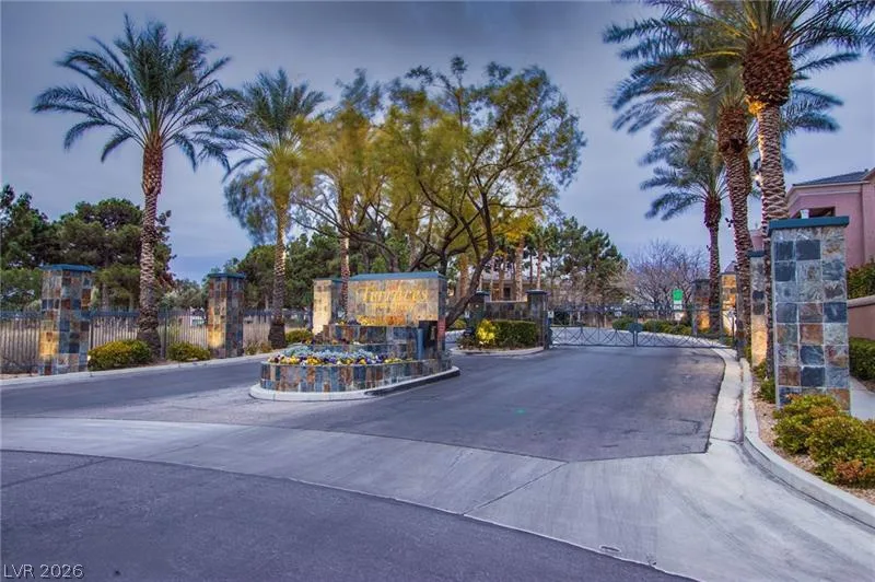 9116 Vista Greens Way 202 — photo 3