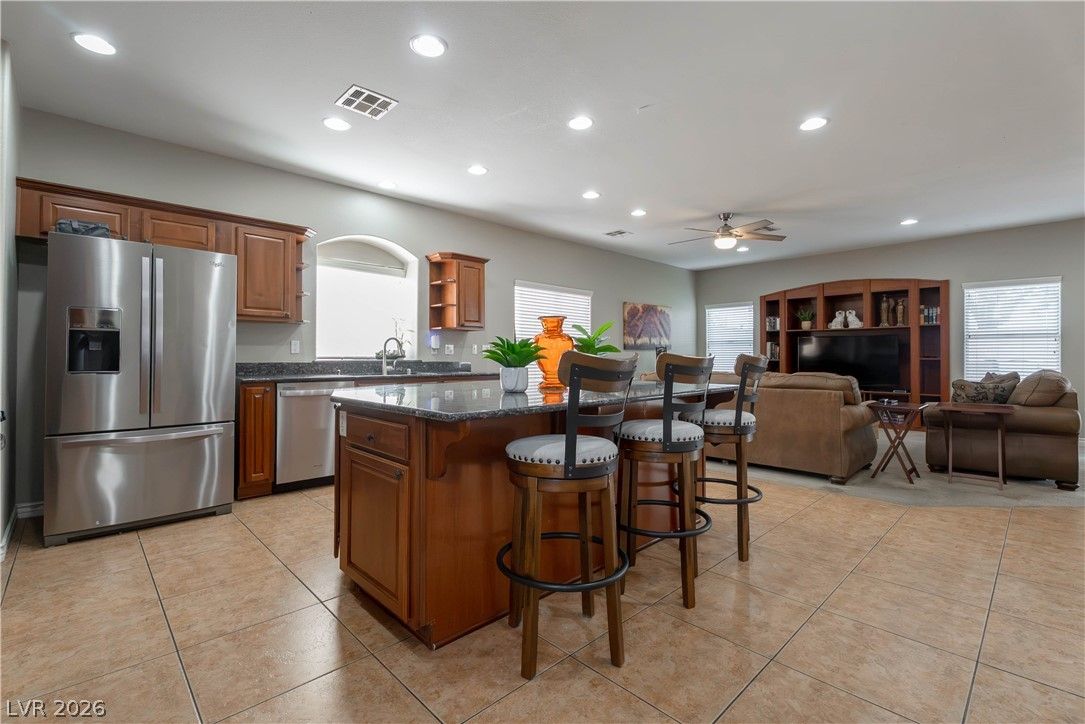 9504 Victory Garden Avenue — photo 4