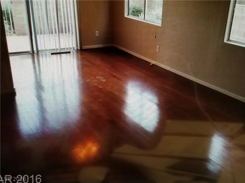 3367 Sparrow Heights Avenue — photo 4 of 10