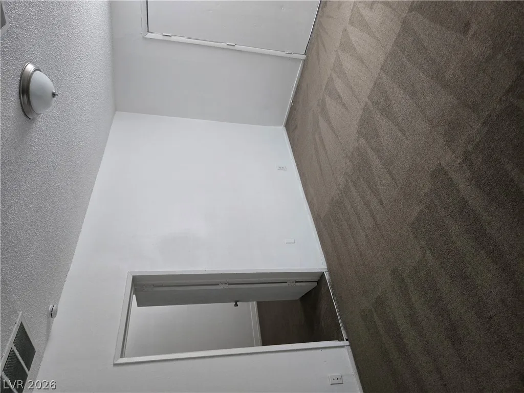 622 West McWilliams Avenue 5 — photo 4