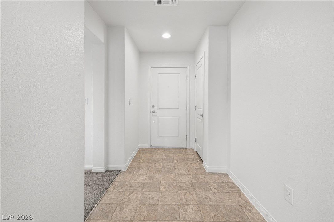 132 West Winston Lane — photo 5
