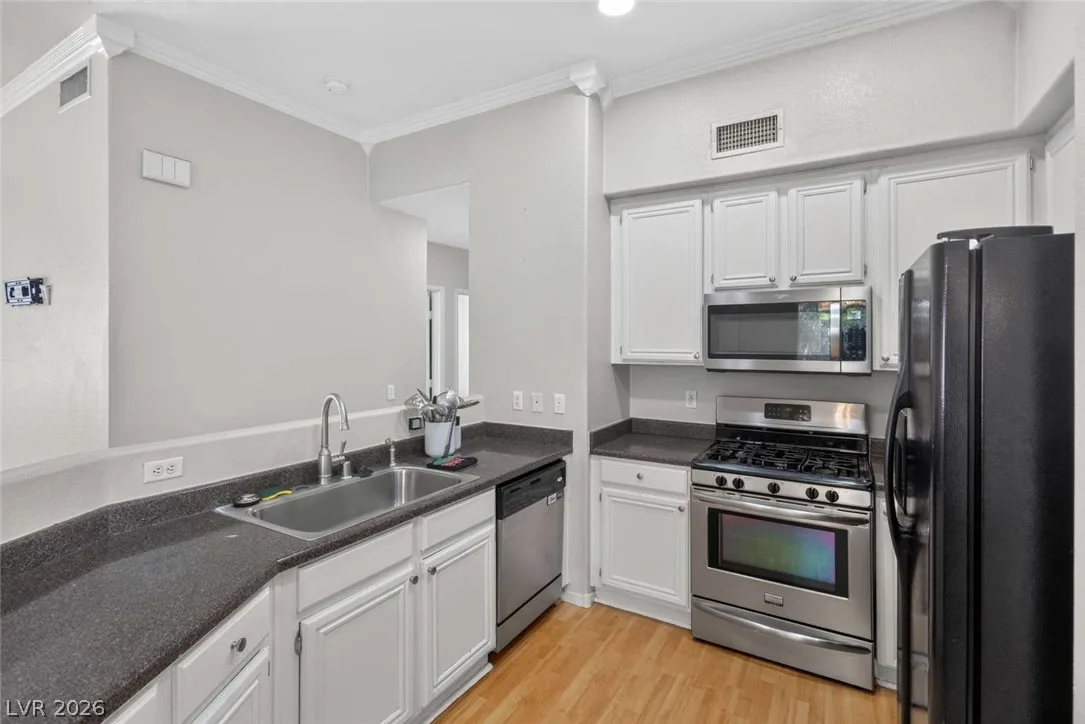 10245 South Maryland Parkway 2197 — photo 3 of 25