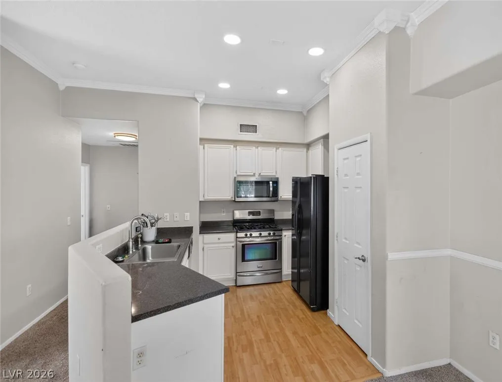 10245 South Maryland Parkway 2197 — photo 4 of 25