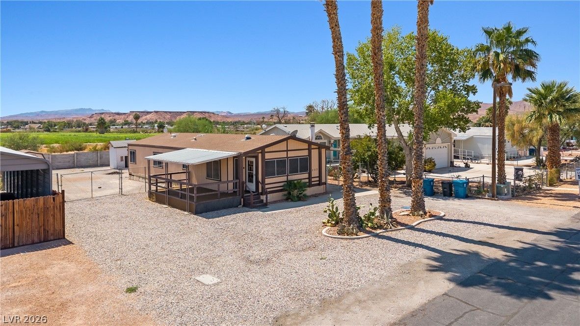 203 Trailzend Avenue — photo 3
