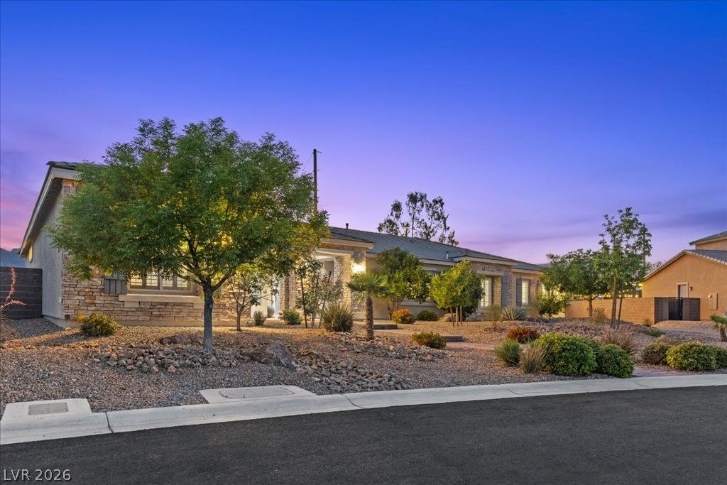 4967 Enchanted View Street — photo 2