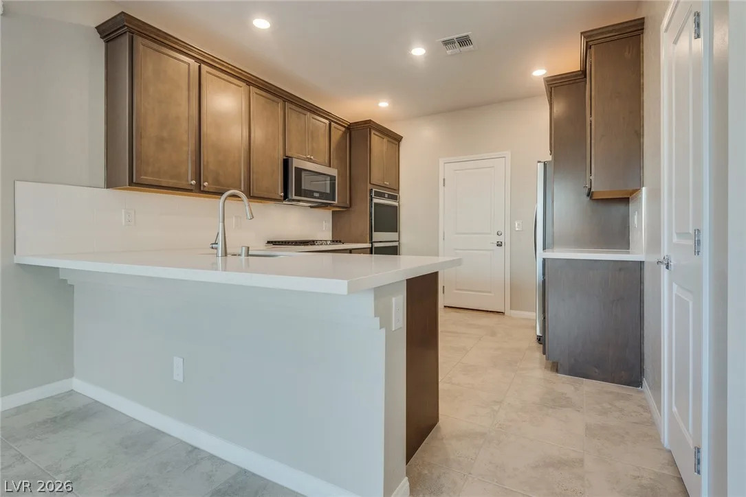 10786 Pastel Sunset Court — photo 2