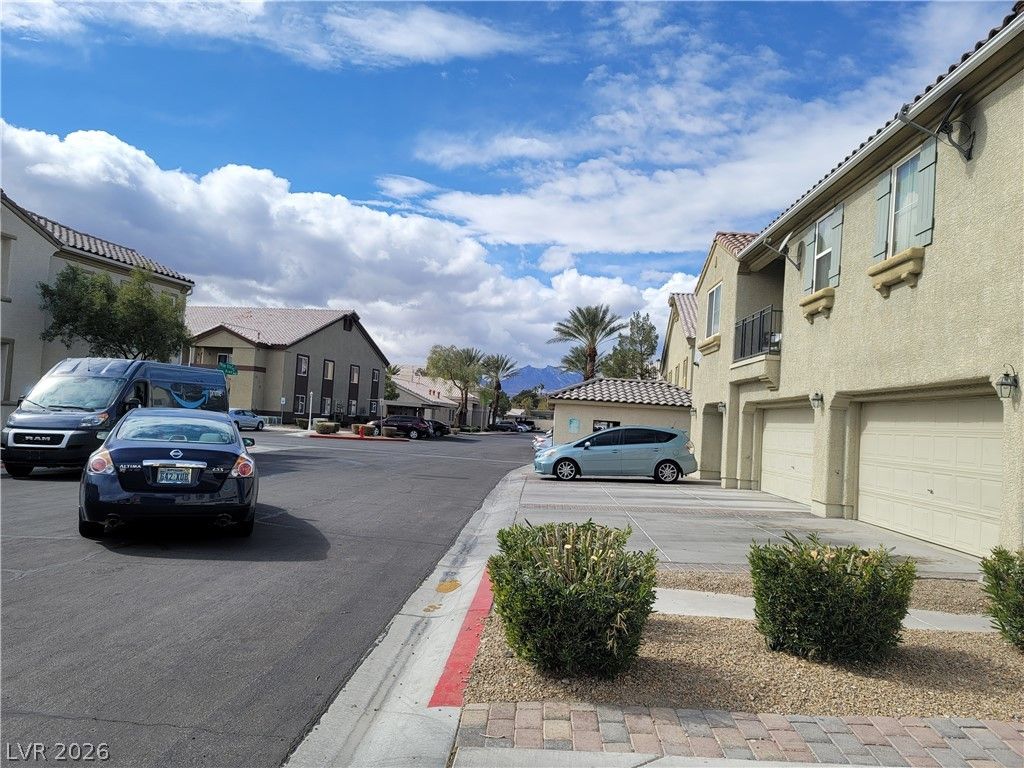 6140 Pine Villa Avenue 103 — photo 3
