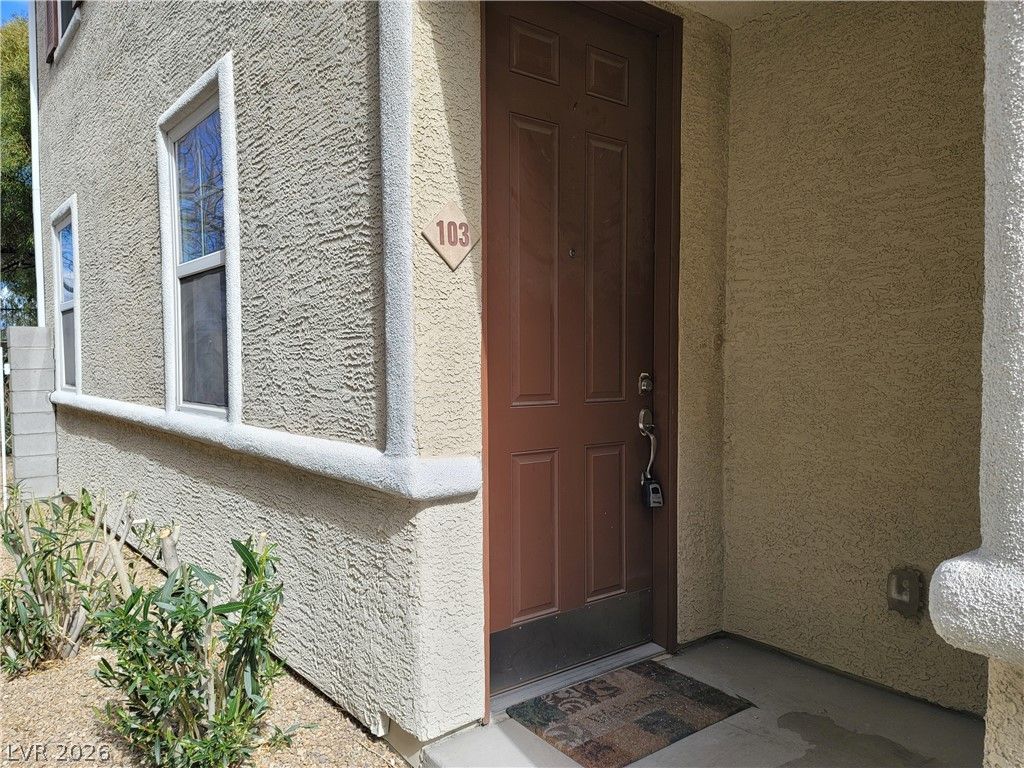 6140 Pine Villa Avenue 103 — photo 4