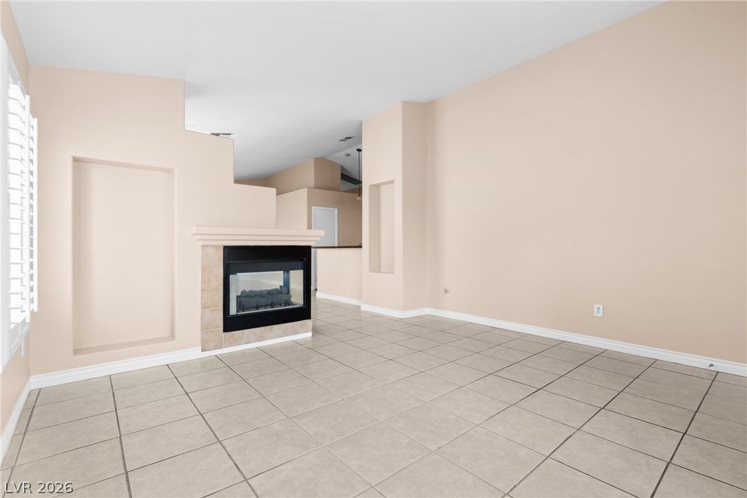 137 Winley Chase Avenue — photo 3 of 39