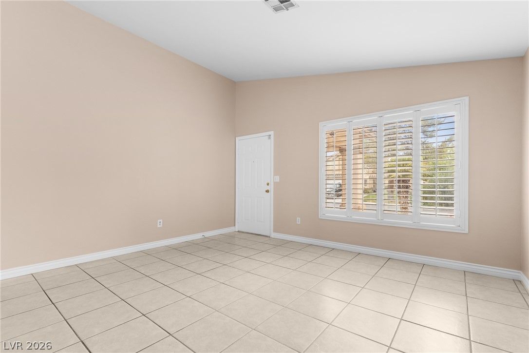 137 Winley Chase Avenue — photo 4 of 39