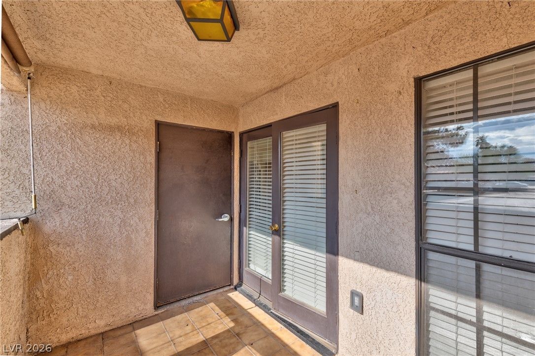 1751 East Reno Avenue 122 — photo 3