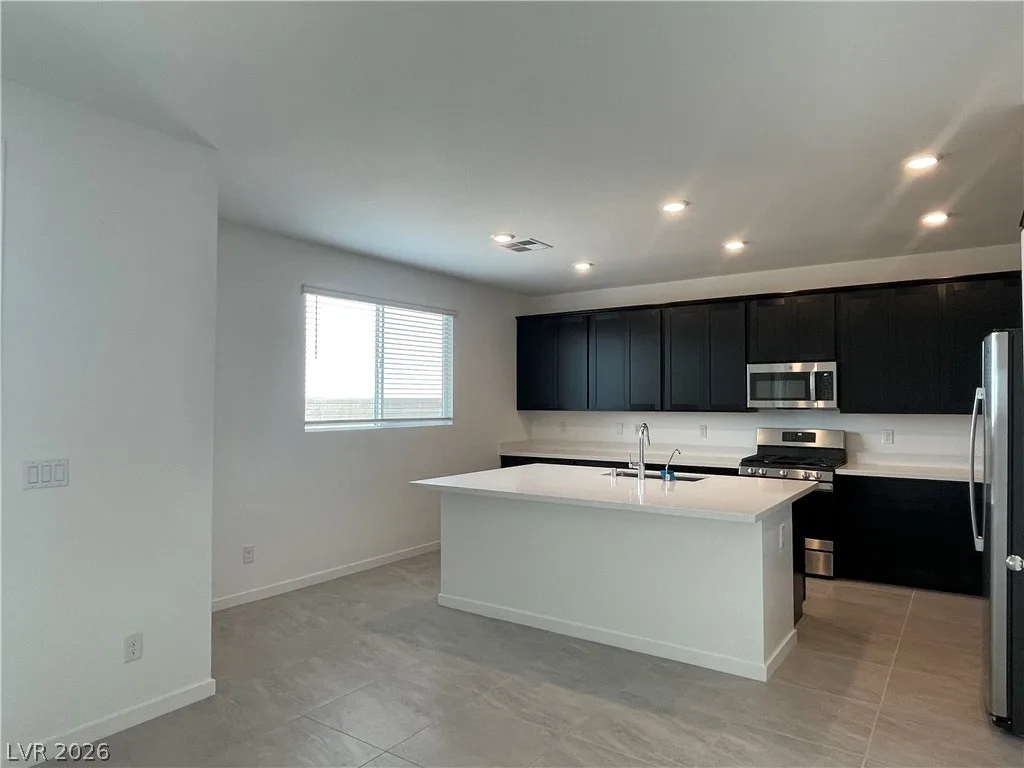 6841 Chargehand Avenue — photo 3