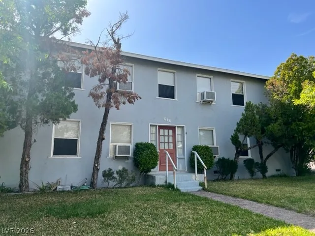 616 B Avenue D — photo 2