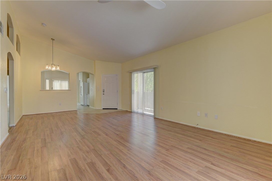 3917 Lazy Pine Street 201 — photo 5