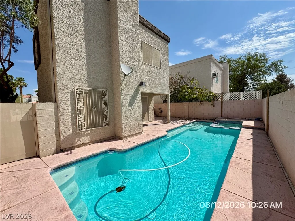 8621 Lyla Rae Circle — photo 4