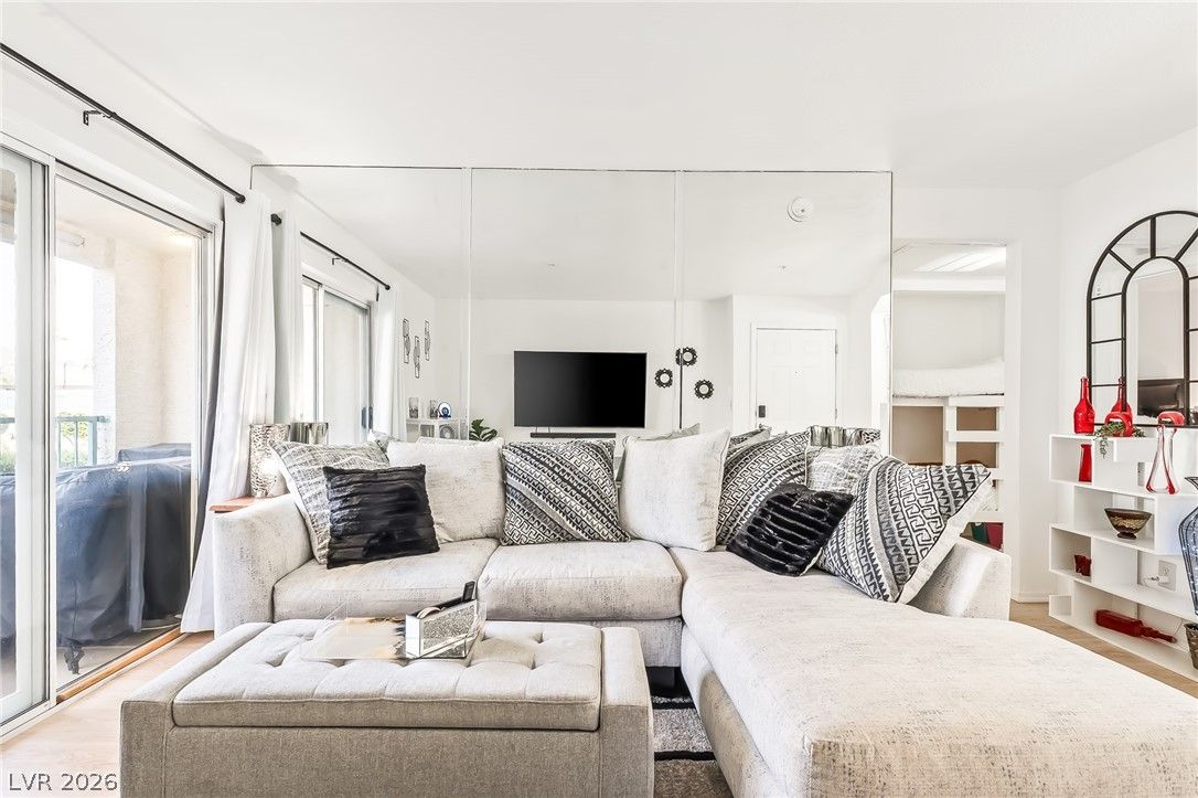 3550 Bay Sands Drive 1031 — photo 5