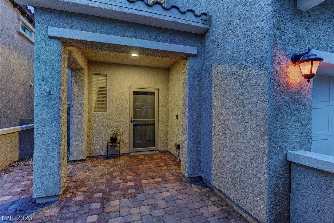 9667 Treeline Run Avenue — photo 3 of 44