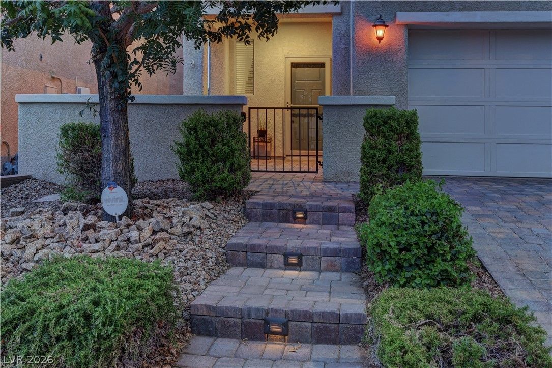 9667 Treeline Run Avenue — photo 4 of 44
