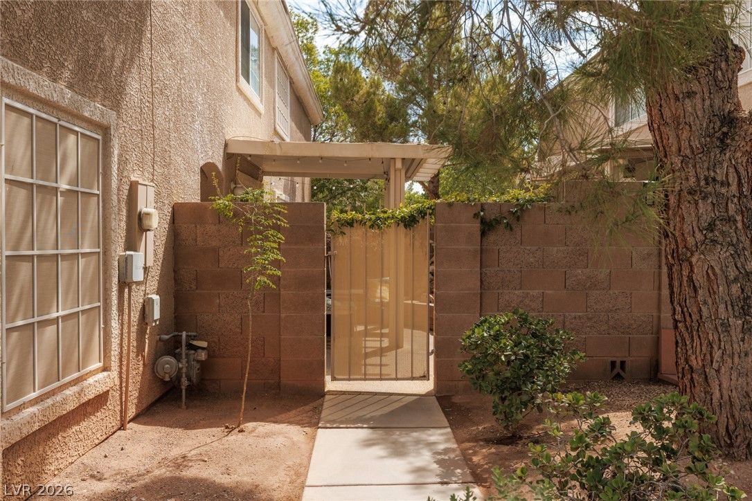 10134 Quaint Tree Street — photo 4