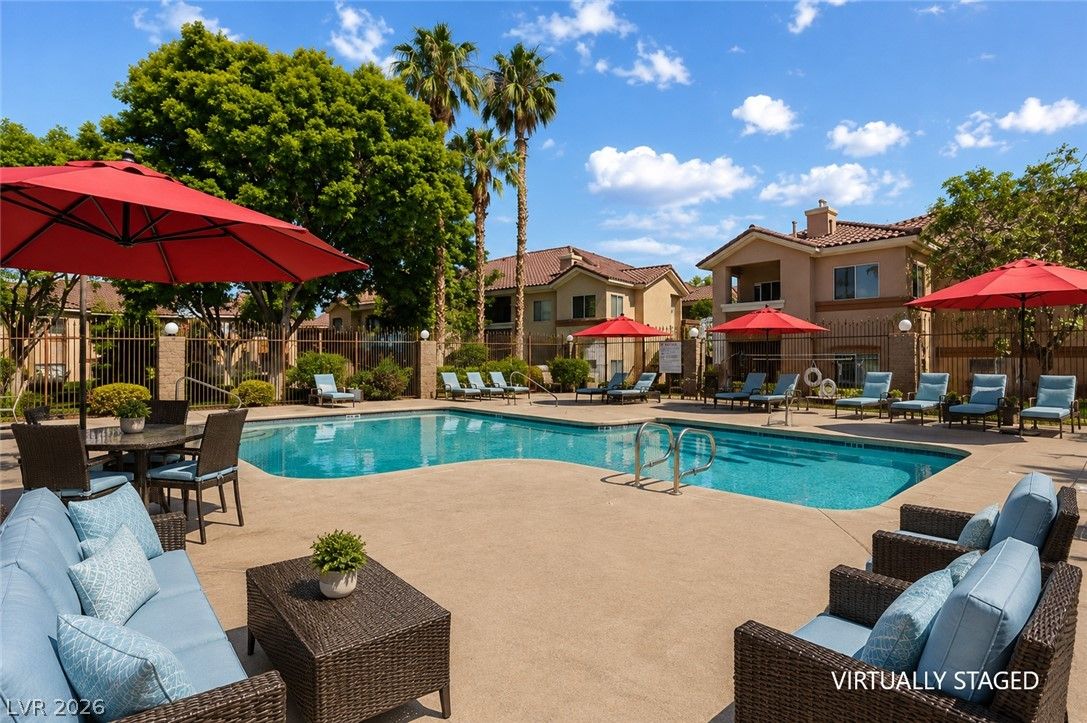 1050 East Cactus Avenue 2089 — photo 1