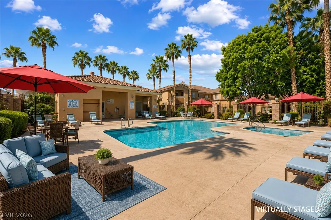 1050 East Cactus Avenue 2089 — photo 2