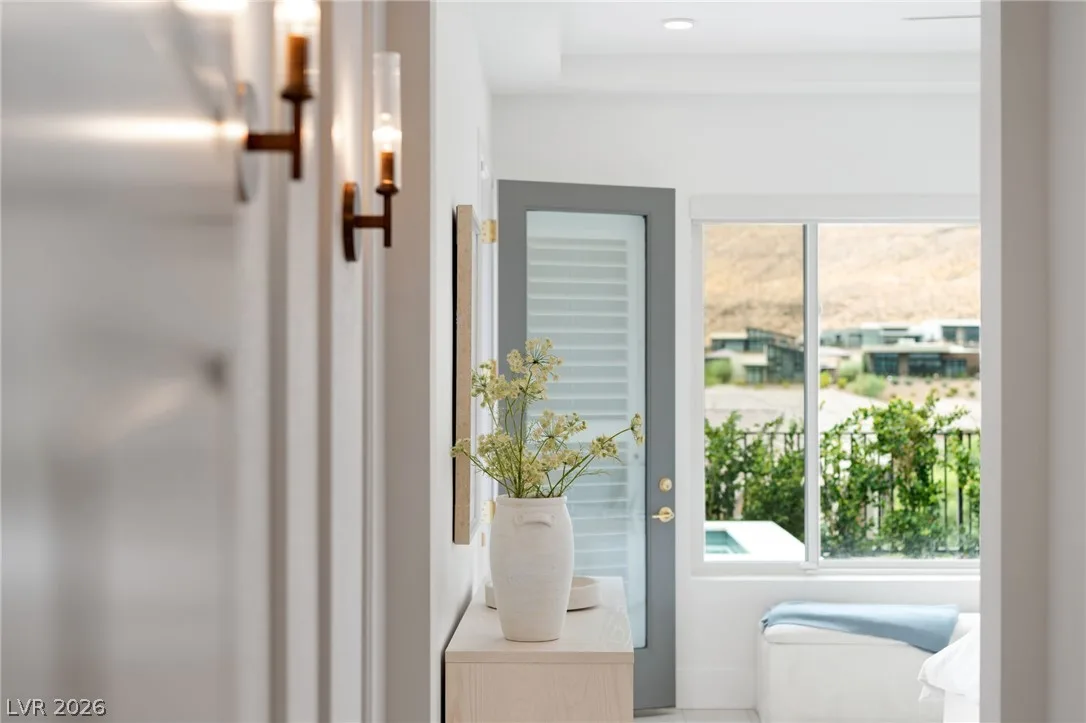 Photo 51