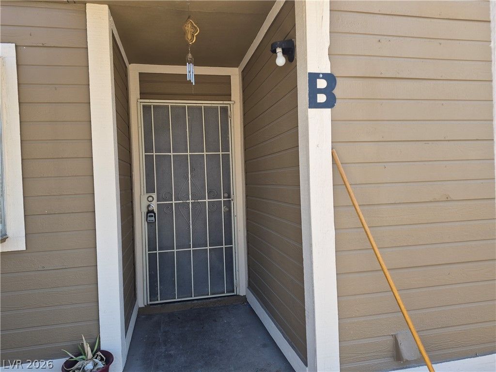 2664 Bryandouglas Drive B — photo 2 of 9