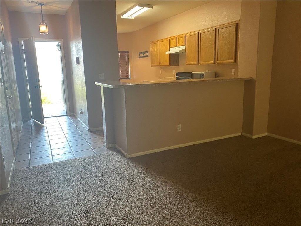 608 Cowboy Cross Avenue — photo 3 of 5