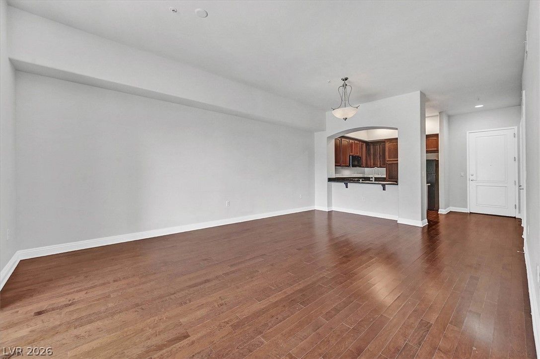 38 East Serene Avenue 304 — photo 5 of 36