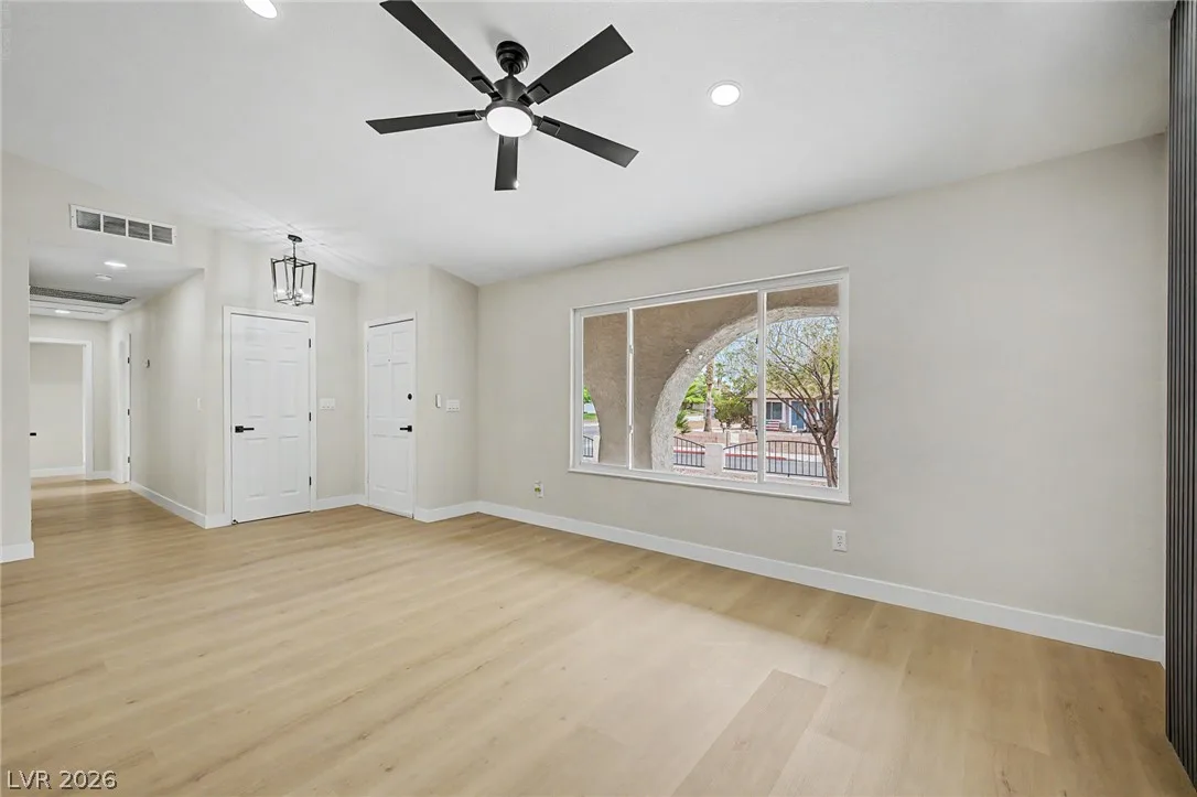 1402 Esther Drive — photo 5