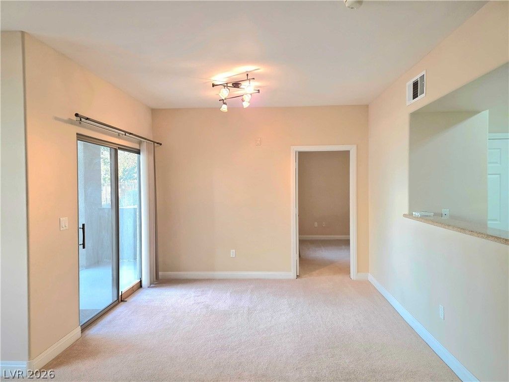 8000 West Badura Avenue 1047 — photo 4 of 18