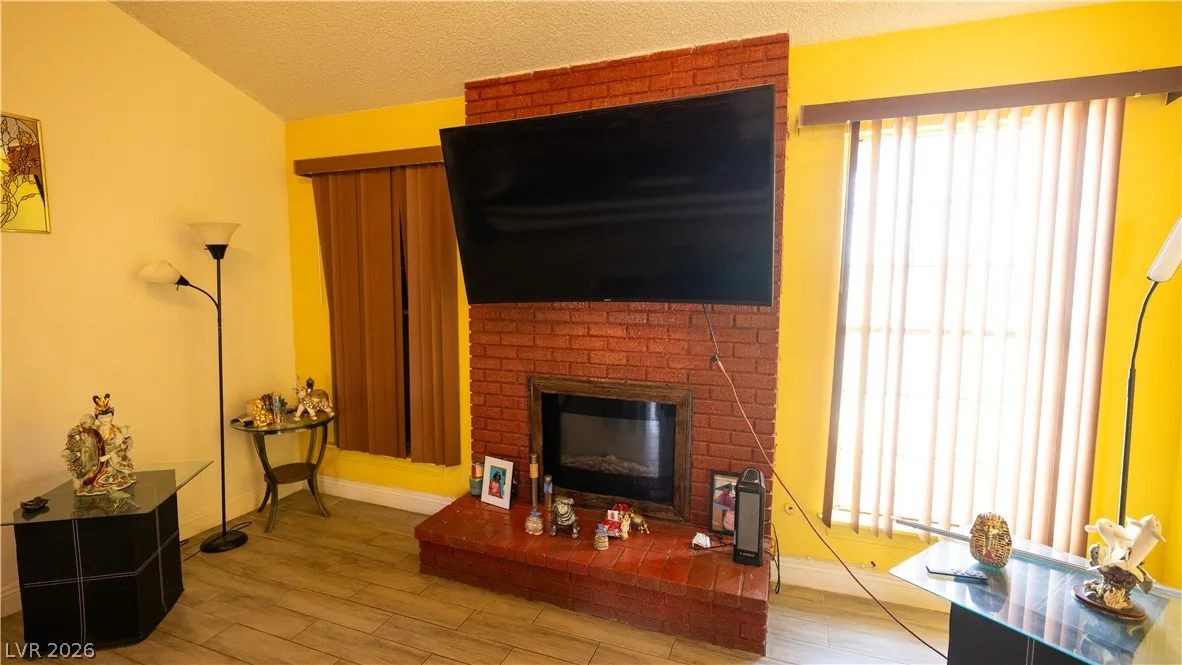 3760 La Junta Drive — photo 3