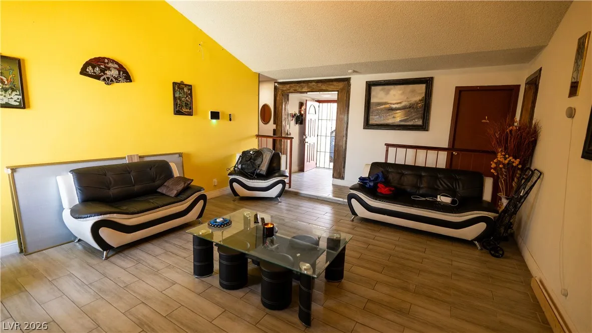 3760 La Junta Drive — photo 5