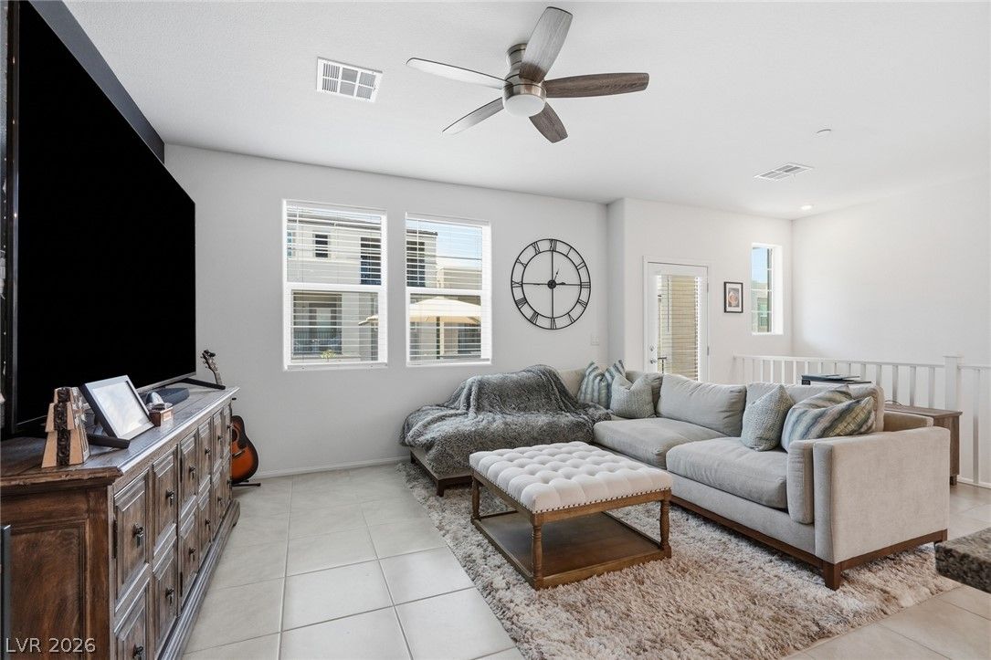 6155 Garden Oasis Street — photo 4
