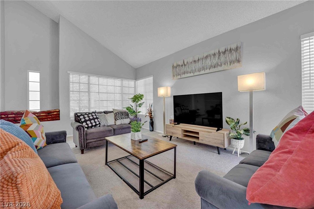 6719 Wayburn Way — photo 2