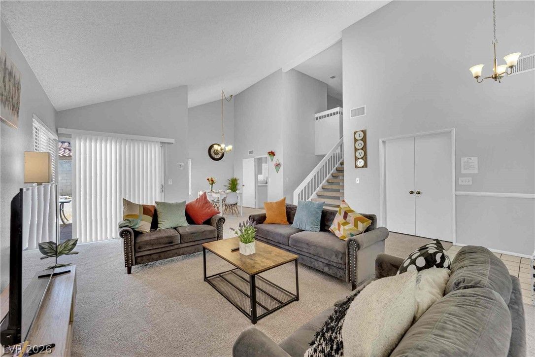 6719 Wayburn Way — photo 3