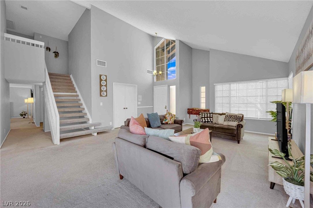 6719 Wayburn Way — photo 4