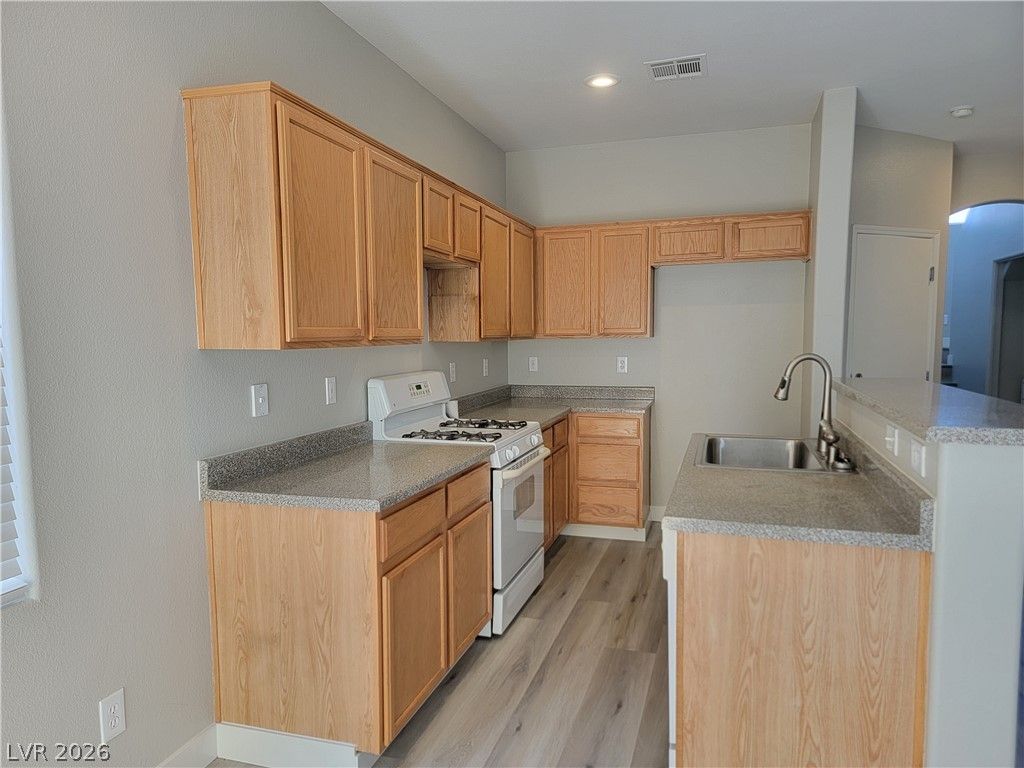8050 Kings Ransom Street — photo 3 of 8