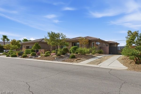 7275 Hinson Street — photo 3 of 54