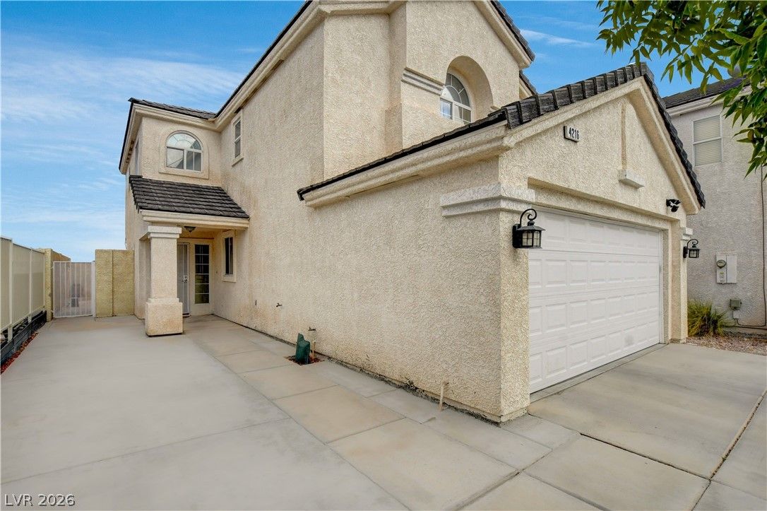 4216 Sky Sands Street — photo 2