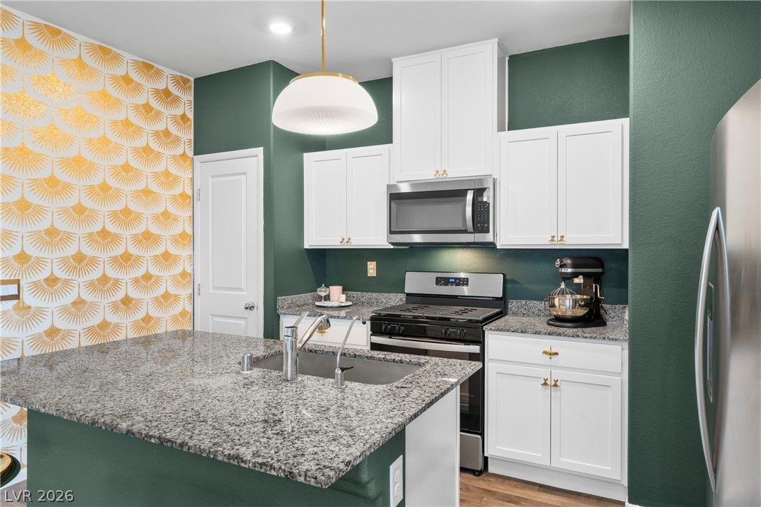 340 Larksong Avenue — photo 2