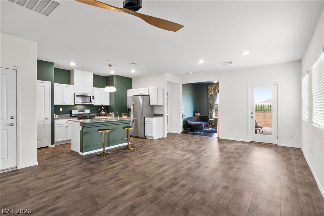 340 Larksong Avenue — photo 3