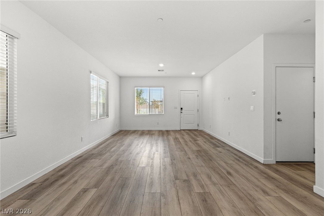 615 Camilla Creek Street — photo 4 of 30