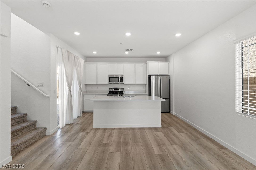 615 Camilla Creek Street — photo 5 of 30