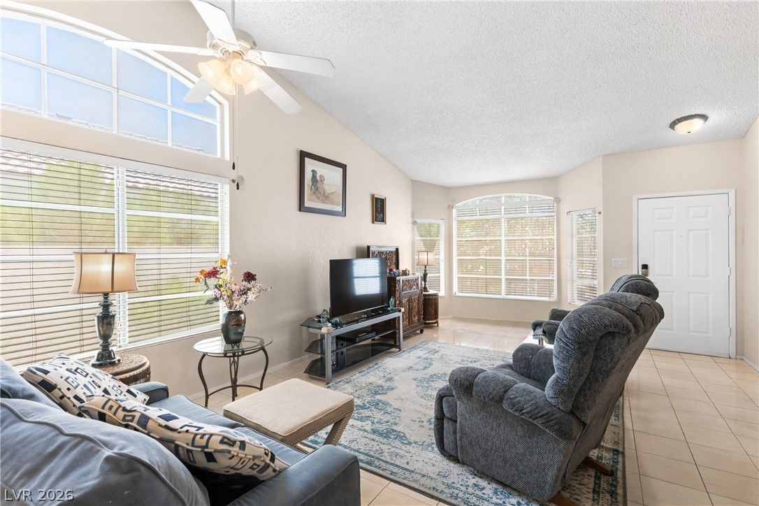6216 Mandarin Drive — photo 5 of 29