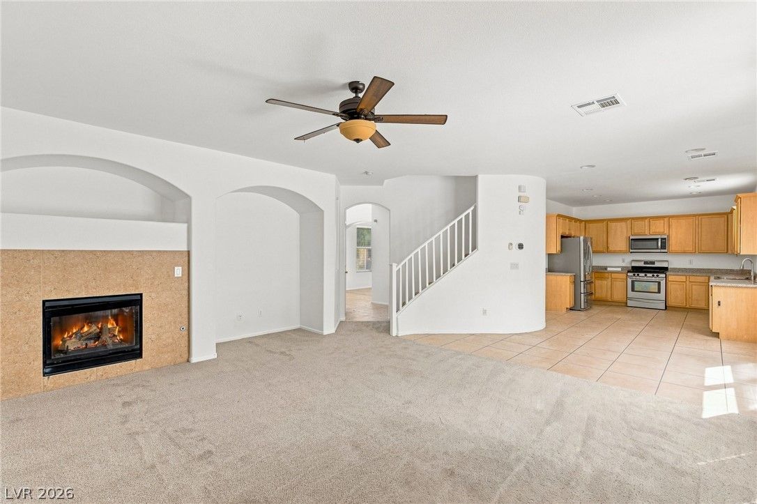 1213 High Altitude Avenue — photo 4 of 43