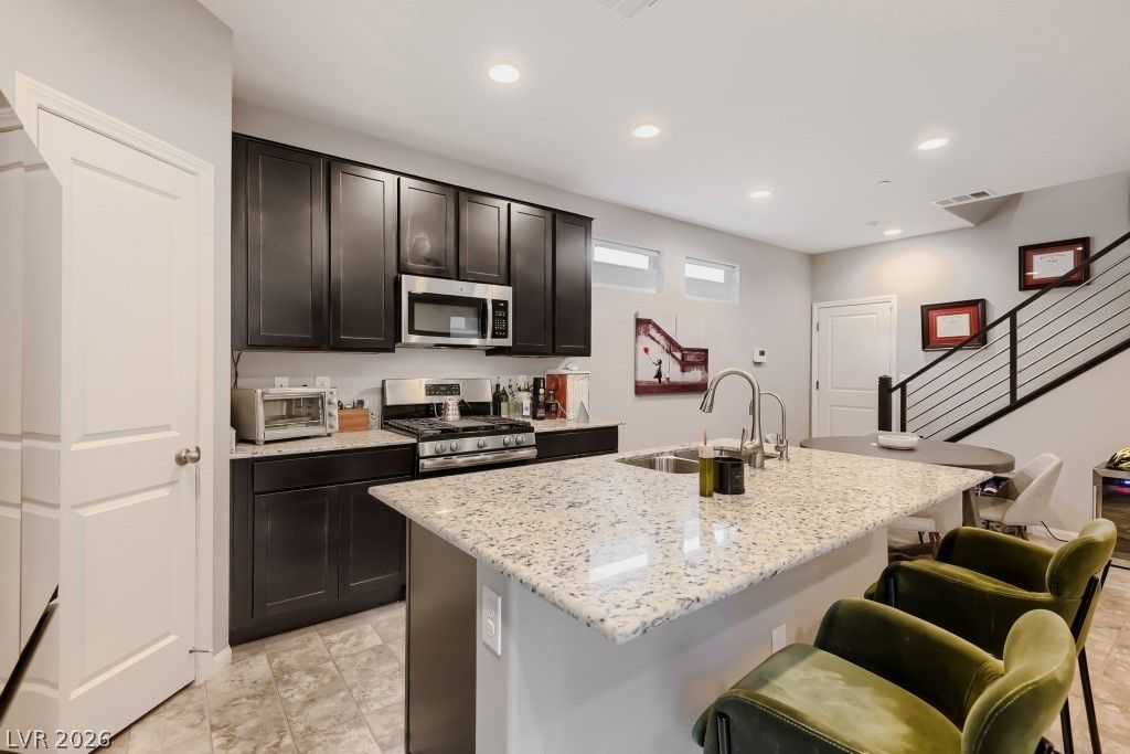 10108 Trumbull Point Court — photo 2 of 27