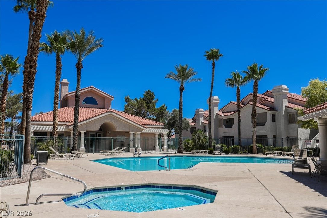 7909 Fossil Creek Lane 102 — photo 3