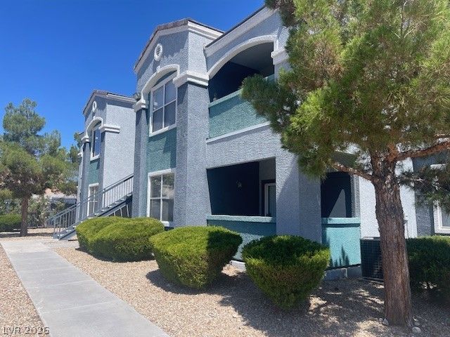 6955 North Durango Drive 1075 — photo 3